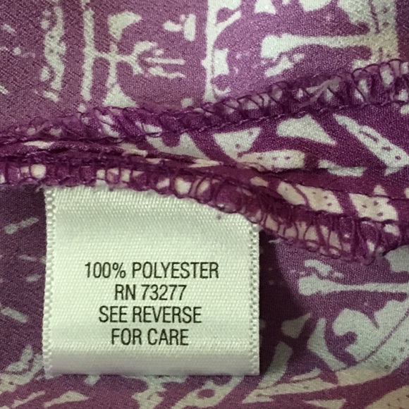 Croft and Barrow Short Shorts Round Neck Blouse - Picture 6 of 6